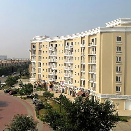 Vrindavan Inn Luaran gambar