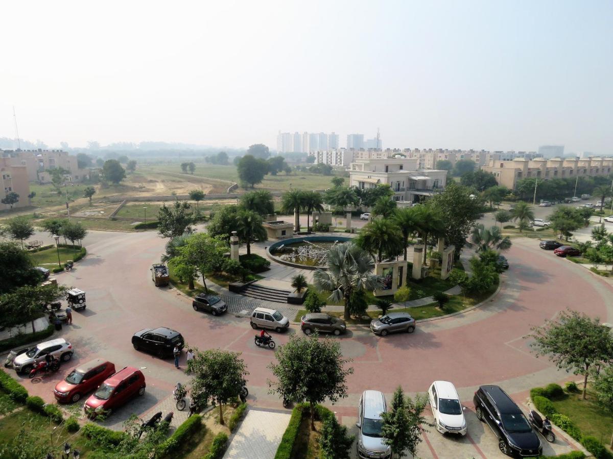Vrindavan Inn Luaran gambar