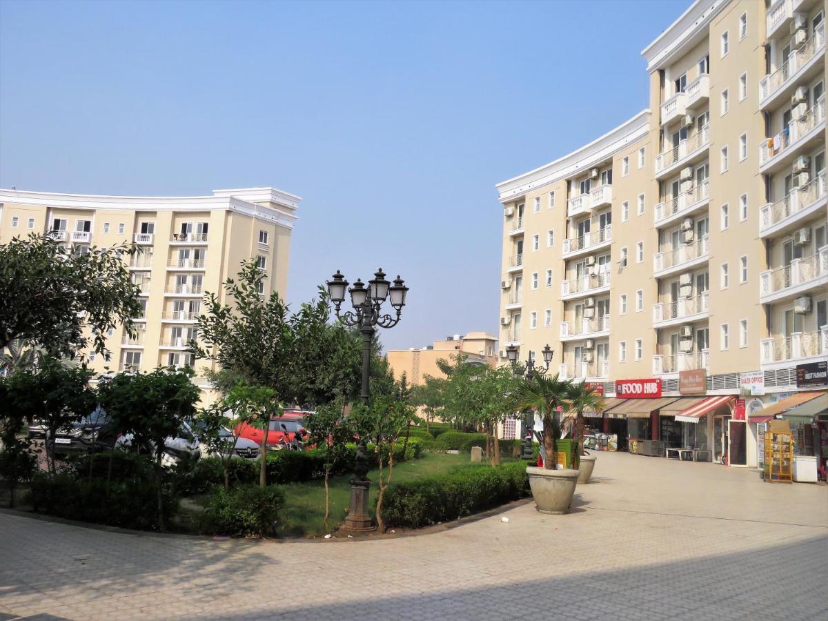 Vrindavan Inn Luaran gambar