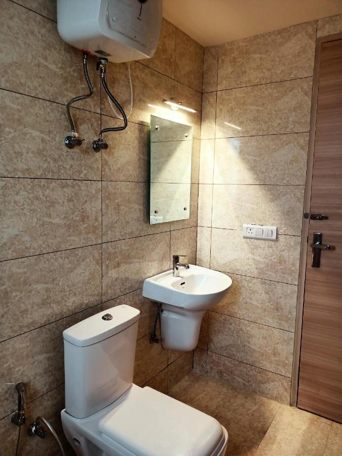 Vrindavan Inn Luaran gambar